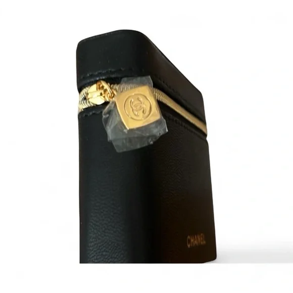 Chanel Beauty Lipstick Case with Mirror - Picture 3 of 5